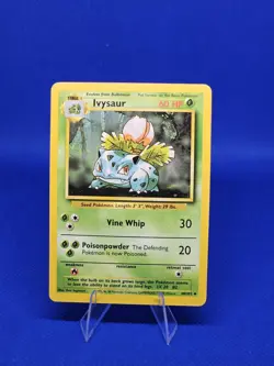 Pokemon TCG 1999 Ivysaur #30/102 - Unlimited Base Set - Vintage, Near Mint - Image 1