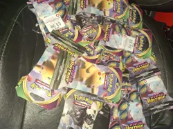 Pokemon Sword and Shield 2020 Assorted Unopened Booster 32 Packs - Image 1