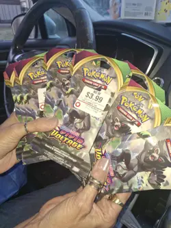 Pokemon Sword and Shield 2020 Assorted Unopened Booster 32 Packs - Image 5