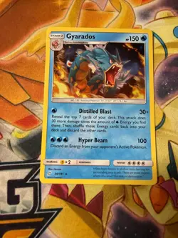 Gyarados #30/181 - Pokemon TCG - Sun & Moon Team Up - Rare - Holo - NM - Image 1