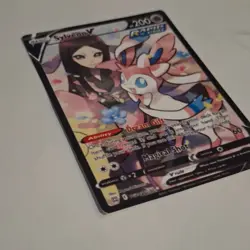 Pokemon Sylveon V TG14/TG30 Ultra Rare 200 HP Rapid Strike Brilliant Stars - Image 2