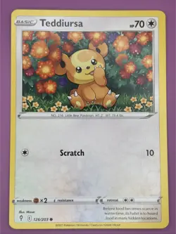 Teddiursa 126/203 Evolving Skies Regular Finish Cute Pokemon Card - Image 1
