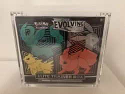 Pokemon Sword & Shield Evolving Skies Elite Trainer Box Leafeon Umbreon - Image 1