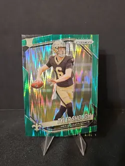 2025 Panini Prizm - Rookies Tyler Shough #327 Green Flash Prizm (RC) - Image 1