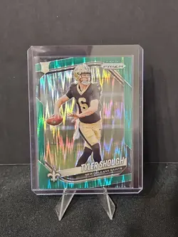 2025 Panini Prizm - Rookies Tyler Shough #327 Green Flash Prizm (RC) - Image 2