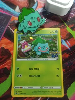 Pokemon TCG Bulbasaur Black Star Promo Pokemon Go Swsh231 and Pin - Image 1