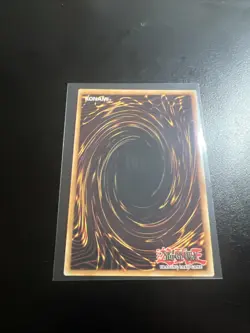 Yugioh Insect Queen CT1-EN005 Limited Edition Secret Rare Holo bleed effect - Image 2