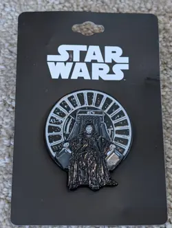 Star Wars Emperor Palpatine Spinning Enamel Pin New On Card - Image 1