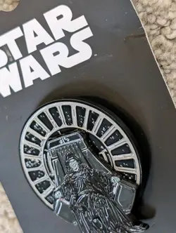 Star Wars Emperor Palpatine Spinning Enamel Pin New On Card - Image 5