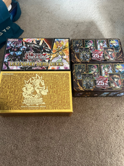 Yugioh 2000+ Card lot LP-NM! - Image 1