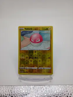 2020 Pokemon TCG Vivid Voltage Reverse Holo Voltorb 45/185 NM - Image 1