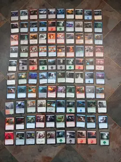 MAGIC THE GATHERING BUNDLE approx 100 BULK JOB LOT CARDS. LOT D - Image 1
