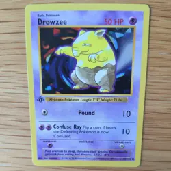 1ST EDITION SHADOWLESS DROWZEE 49/102 POKEMON CARD (BASE SET) - Image 1