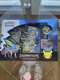 Pokemon 25th Anniversary Celebrations Deluxe PIN Kollektion Deutsch Neu Top - Image 1