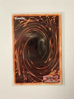 Yu-Gi-Oh! Dark Magician - YSYR-EN001 - 1st Edition - Ultra Rare - NM - Image 2