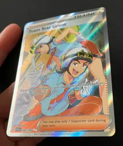 Team Star Grunt 242/198 Scarlet & Violet Trainer FULL ART HOLO Pokemon Card NM - Image 4