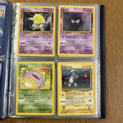 Pokemon Vintage Pokemon Binder with vintage Cards. Mixed Condition WoTC - Image 5