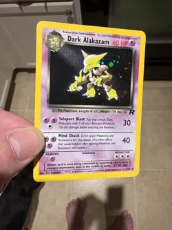 Pokemon Dark Alakazam 1/82 Team Rocket Holo Rare 2000 WOTC Vintage Card - Image 1