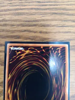 YUGIOH! Dark Magician 25th Quarter Century Secret Rare LIMITED ED LC01-EN005 - Image 5