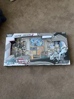 Pokemon TCG Unova Heavy Hitters Premium Black Bolt & White Flare Card Collection - Image 1