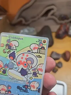 Pokemon TCG Clobbopus Illustration Rare Card 207/191 Surging Sparks - Image 4