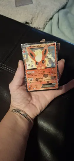 Pokemon TCG Flareon EX Holo Rare Card RC6/RC32 Radiant Collection - Image 4
