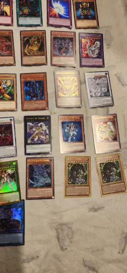 Yugioh Cards Lot - 70+ Cards - Dark Magician - Blue Eyes - Exodia - Image 5