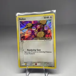 2005 Pokemon Tcg Doduo 45/106 Holo Emerald Stamp - Image 2