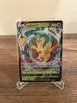 Leafeon V 007/203 Pokemon TCG Evolving Skies Sword & Shield Ultra Rare Card NM - Image 1