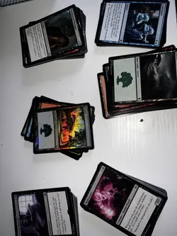 500+ MAGIC THE GATHERING CARDS BULK LOT + SOME RARES/HOLOS - Image 1