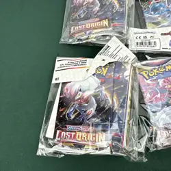 (6) Pokemon TCG: Sword & Shield - Lost Origin Mini Portfolio + 1 Booster Pack D6 - Image 2