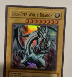 Yugioh Blue-Eyes White Dragon SKE-001 Super Rare - Image 4