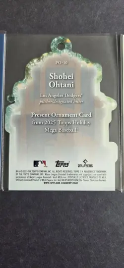 2025 Topps Holiday Shohei Ohtani Cards #H200 #H1 And Present Ornament PO-10 - Image 4