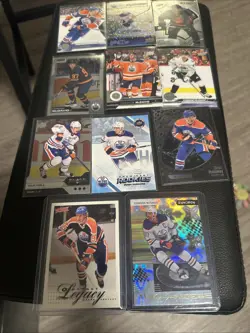 Edmonton Oilers - Random Card Lot - 90s-Current Year 200+ Cards -Gretzky/Mcdavid - Image 1