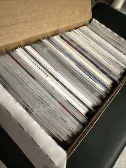 NBA / WNBA / NHL Random Card Lot Of 400 -Sleeved Inserts/Rookies/Autos/Parallels - Image 2