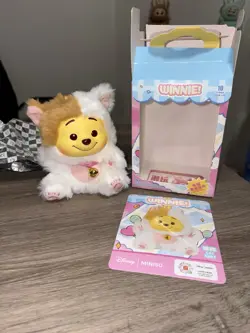 100% AUTHENTIC Miniso Winnie the Pooh Surprise Party Disney Vinyl Plush Cat Chat - Image 1