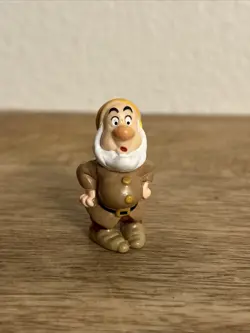 Sneezy Dwarf Disney Snow White & The Seven Dwarfs 2” Figure Pvc Toy - Image 1
