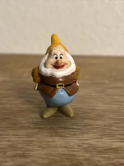 Happy Dwarf Disney Snow White & The Seven Dwarfs Movie 2” Figure Pvc Toy - Image 1