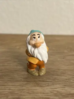 Bashful Dwarf Disney Snow White & The Seven Dwarfs Movie 2” Figure Pvc Toy - Image 1