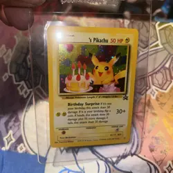 2000 POKEMON PROMO BLACK STAR #24 BIRTHDAY PIKACHU-HOLO SWIRL - Image 2