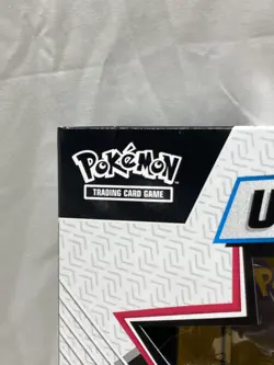 Pokemon TCG: Unova Heavy Hitters Premium Collection Black Bolt & White Flare - Image 3