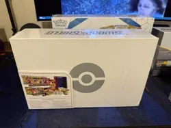 Pokemon TCG Sword and Shield Ultra Premium Collection Charizard Box 820650871115 - Image 2