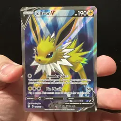Pokemon TCG 2021 Evolving Skies Jolteon V #177/203 Near Mint - Image 1