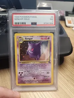1999 POKEMON FOSSIL #5 GENGAR-HOLO PSA 7 - Image 1