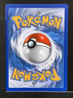 Carte Pokemon Pikachu 005/025 EB7.5 Celebrations 25 ans epee et bouclier 2 - Image 3