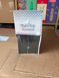 🔥Pokemon TCG Prismatic Evolutions ETB Elite Trainer Box SEALED BRAND NEW 🔥 - Image 3