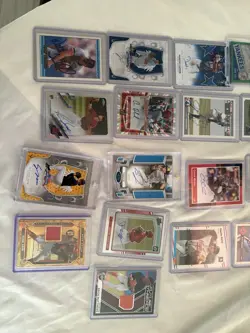 Massive Sports Card Bulk Lot - All Sports - RC's, Inserts, Base, Autos, Numbered - Image 4