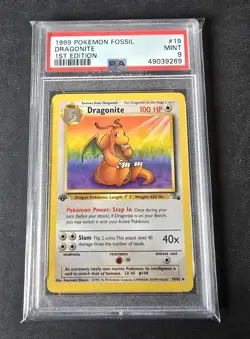 Pokemon Dragonite Fossil 1st Edition NON Holo Rare #19 PSA 9 Mint - Image 1