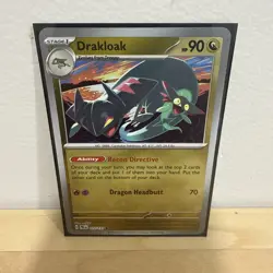 SV: Prismatic Evolutions #072/131 Drakloak (Master Ball Pattern) Holo Pokemon - Image 3