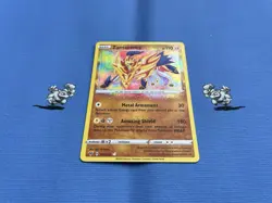 Pokemon TCG Zamazenta 102/186 SW&SH Vivid Voltage (M) Holo Full Art Rainbow Rare - Image 3